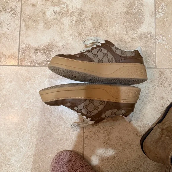 Gucci Brown and Cream Women's Sneakers - Picture 3 of 3